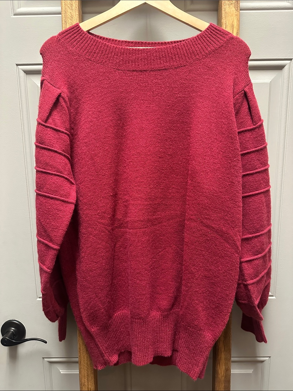 Vine & Love Ribbed-Sleeve Scoop Neck Sweater - Deep Red